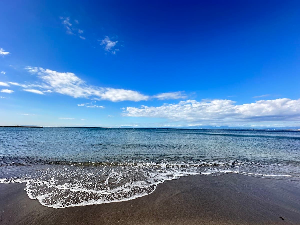 葉山 一色海岸〜森戸神社 海と神社の散歩 の写真 2